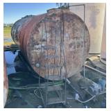 8000g Steel Tank & Ladder