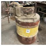 MORGAN Vice & Barrel Stand