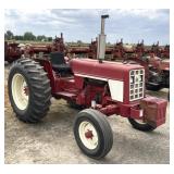 INTERNATIONAL 674 Tractor, Diesel
