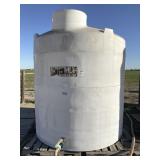 2800g Upright Poly Tank