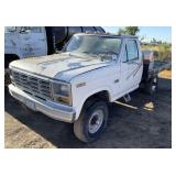 (DMV) 1985 FORD F-250 Flatbed Pick-Up, 4wd