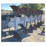 WILCOX 6-Bottom Rollover Plow