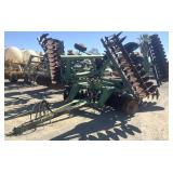 JOHN DEERE 650 32
