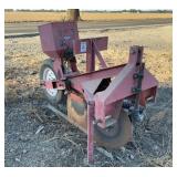 ELSTON 3-Pt Single Row Gopher Baiter