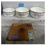 VTG. CIGAR BOX & (3) CERAMIC BOWLS