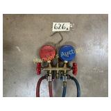 REFIDGERANT DUAL GUAGE