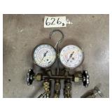 REFIDGERANT DUAL GUAGE