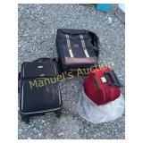 LOT SUITCASES