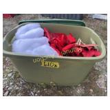 TOTE W / MISC CHRISTMAS DECOR