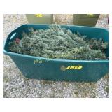 TOTE W / PRE-LIT CHRISTMAS TREE