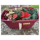 TOTE W / HOLIDAY TABLE DECOR & MORE
