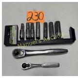 (7) PCS SOCKET SET  W/ (2) CRAFTSMAN RATCHETS