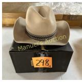 COWBOY HAT UNUSED LIGHT