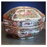 Chinese Rose Famile Lidded Tureen