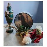 A Group of Decor, Hat Box, Floral, Vase