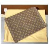 Louis Vuitton Zippered Signature Portfolio Case
