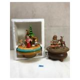 Wooden Music Boxes, 02 ea
