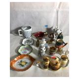Lot of Small  Vintage Ceramic Items