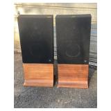 Pair of JBL speakers