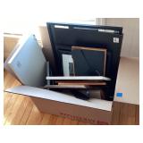 Lot of assorted picture frames