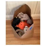 Lot of baseball themed beanie babies