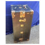 Upright Hartman Traveling Trunk