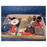 Lot of vintage novelty items