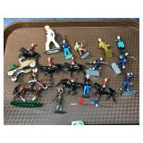 Vintage metal military figures