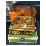 Lot of decorative boxes