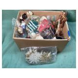 Vintage Christmas decorations & ornaments