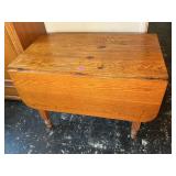 Drop leaf wooden table