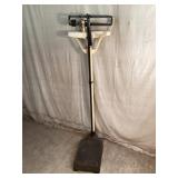 Vintage Dr Office Style Scale