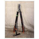 Black & Decker Limb Trimmer & Garden Tool