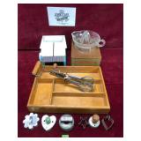 Various Vintage Kitchen Items,