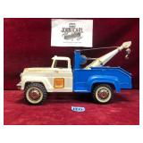 Vintage Hubley Tow Truck, Mightly Metal