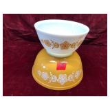 Vintage Pyrex Bowls, Butterfly Gold/White