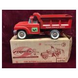 Vintage Structo Hydraulic Dumper Toy