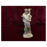 Laadro Figurine
