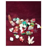 Vintage Christmas Ornaments & Decorations
