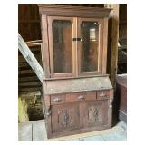 Antique Victorian Wood Secretary Desk/Bookcase