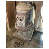 Antique Beauty Oak Cast Iron Parlor Stove