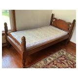 Antique Twin Daybed Bed Frame Cannonball Posts