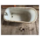 Standard Co. Antique Clawfoot Bathtub with Feet