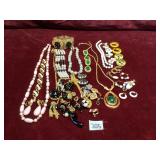Vintage Green Cabochon and Filigree Jewelry Lot