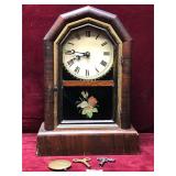 Antique Striking New Haven Clock Co, Mantle Clock