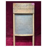 Antique E Murdock Co Wooden Laundry Washboard