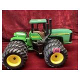 John Deere 9200 Toy Tractor with Triple Tires