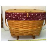 Longaberger Large Pie and Picnic Basket with Lid