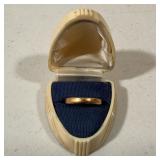 Vintage 14K Gold Wedding Band in Bakelite Box