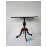 SQUARE TOP END TABLE